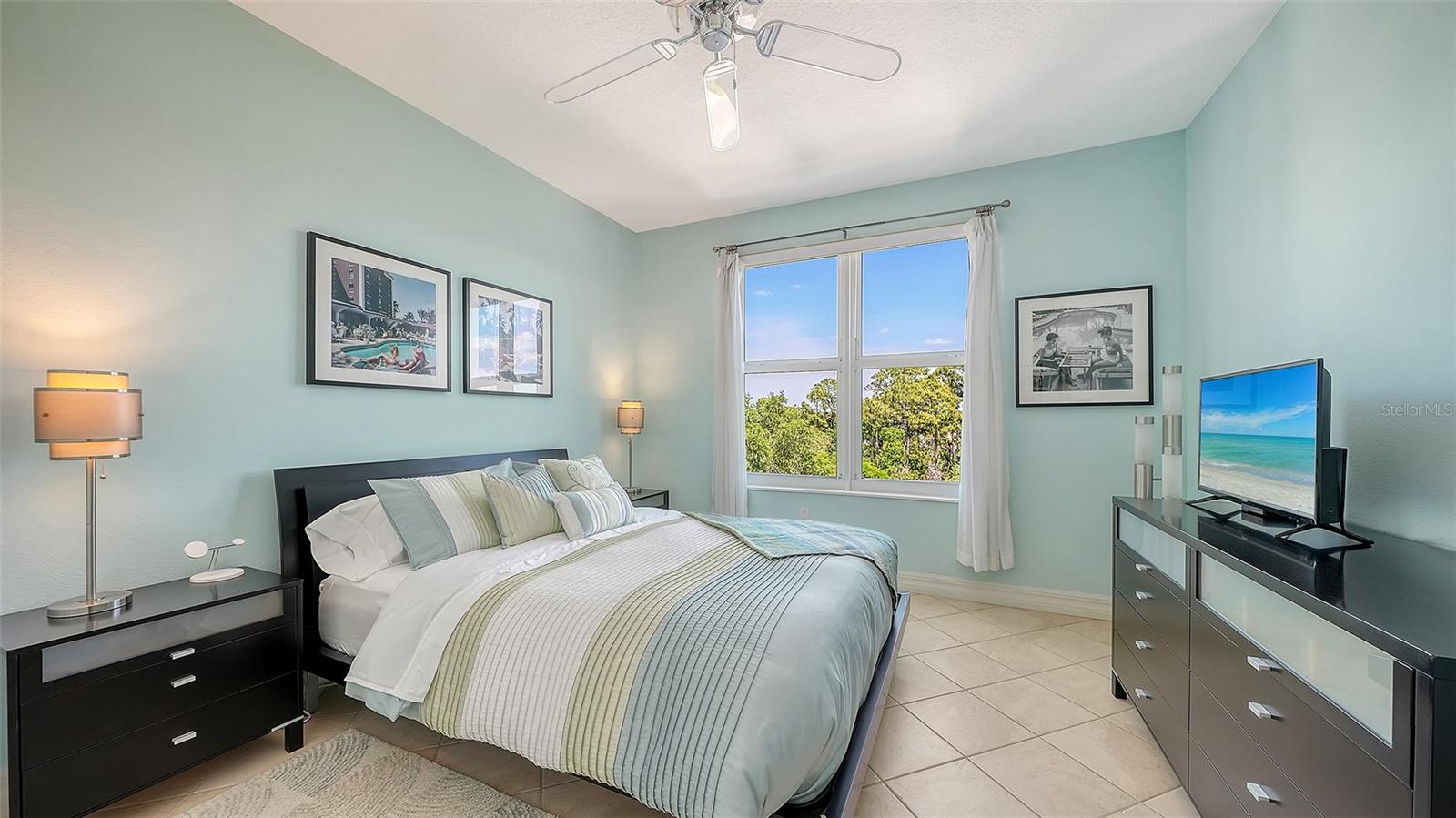 409 NORTH POINT RD #401