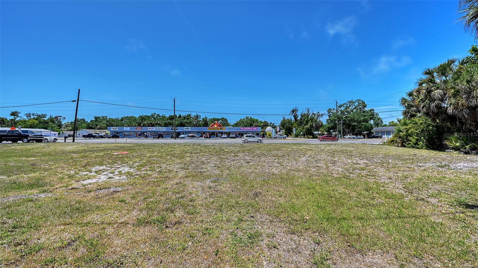 168 N TAMIAMI TRL