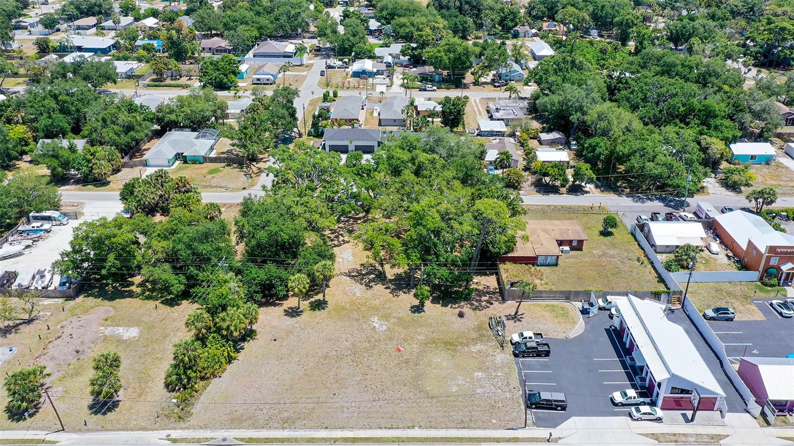 168 N TAMIAMI TRL