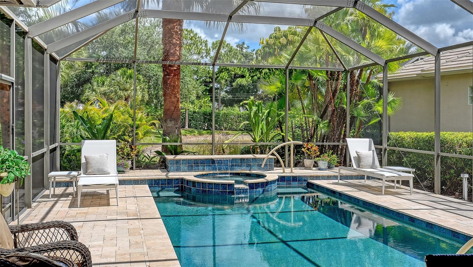 292 TURQUOISE LN