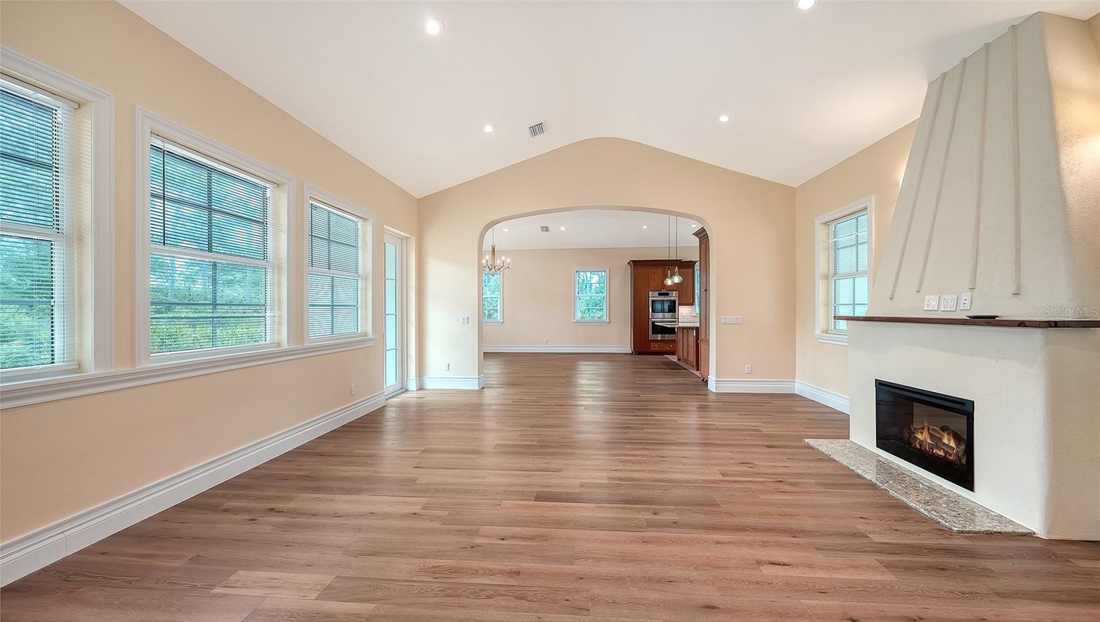 360 N POINT RD