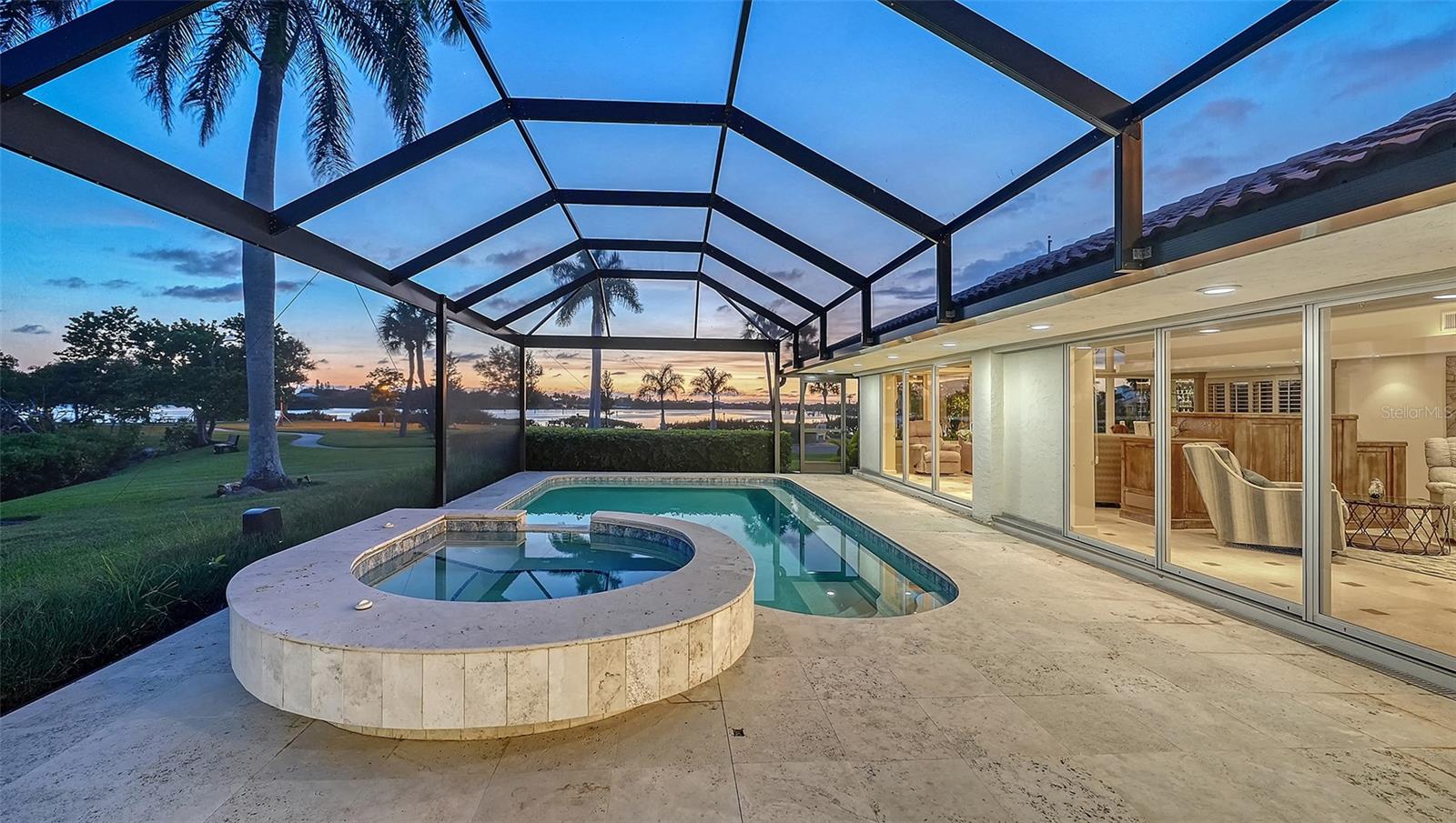 321 LOOKOUT POINT DR