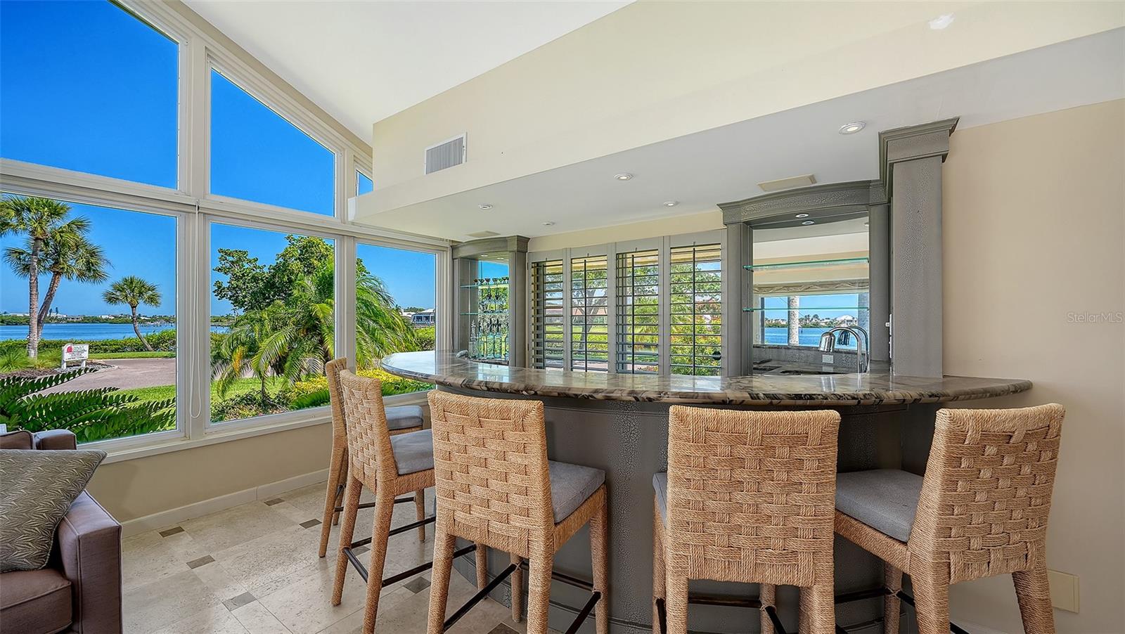 321 LOOKOUT POINT DR