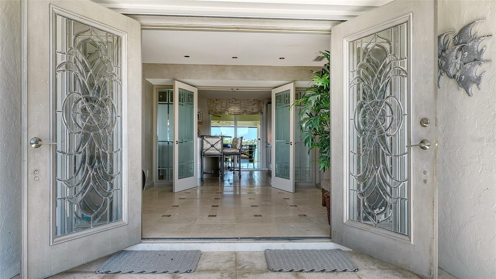 321 LOOKOUT POINT DR