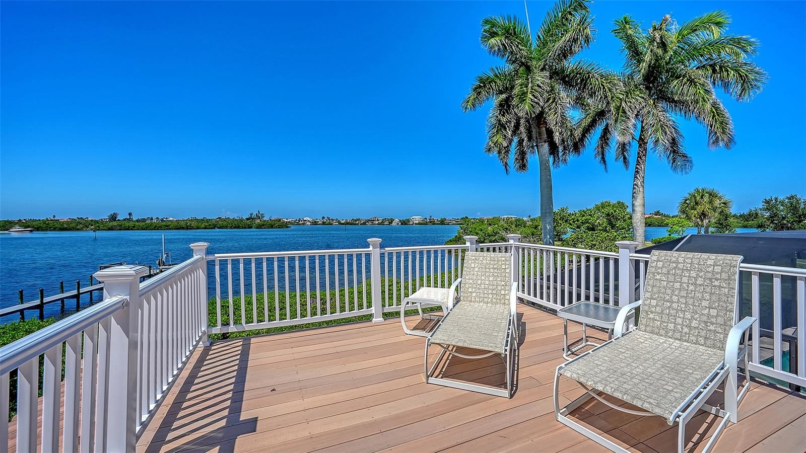 321 LOOKOUT POINT DR