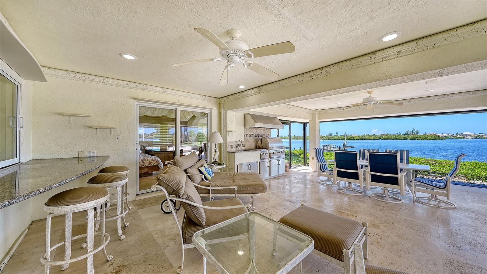 321 LOOKOUT POINT DR
