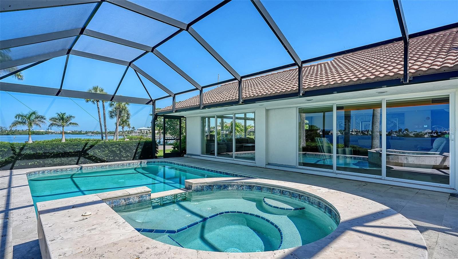 321 LOOKOUT POINT DR