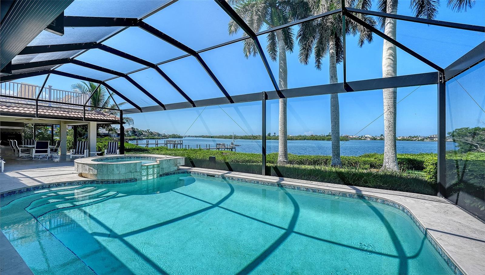 321 LOOKOUT POINT DR