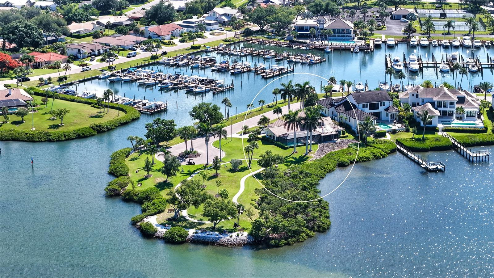 321 LOOKOUT POINT DR