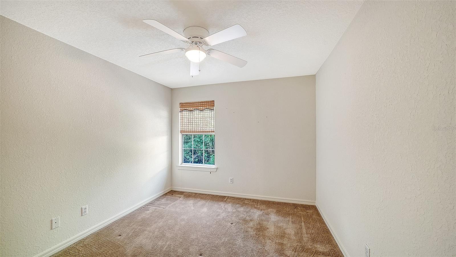 2452 ASHTON RD