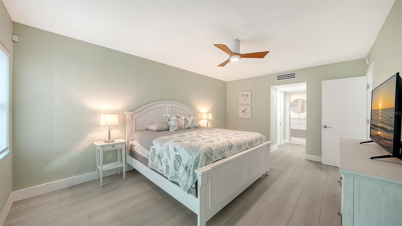 1150 TARPON CENTER DR #1-C #103