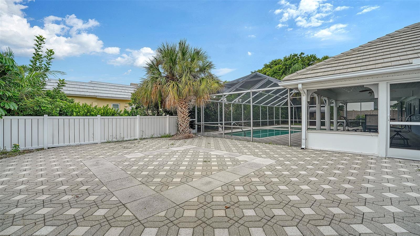 516 SPOONBILL WAY