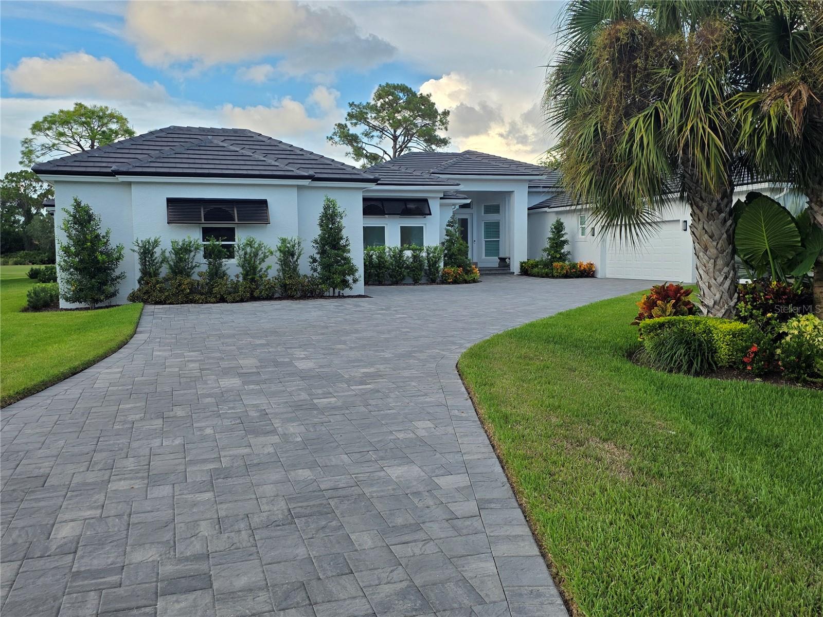 794 LYTHAM CIR