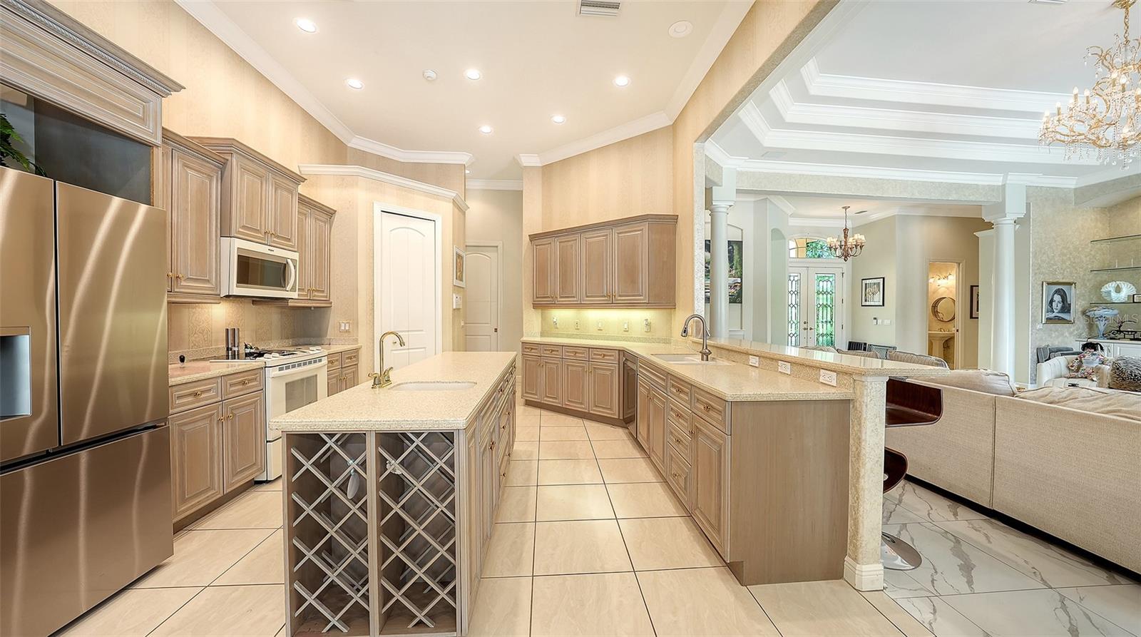 402 MACEWEN DR
