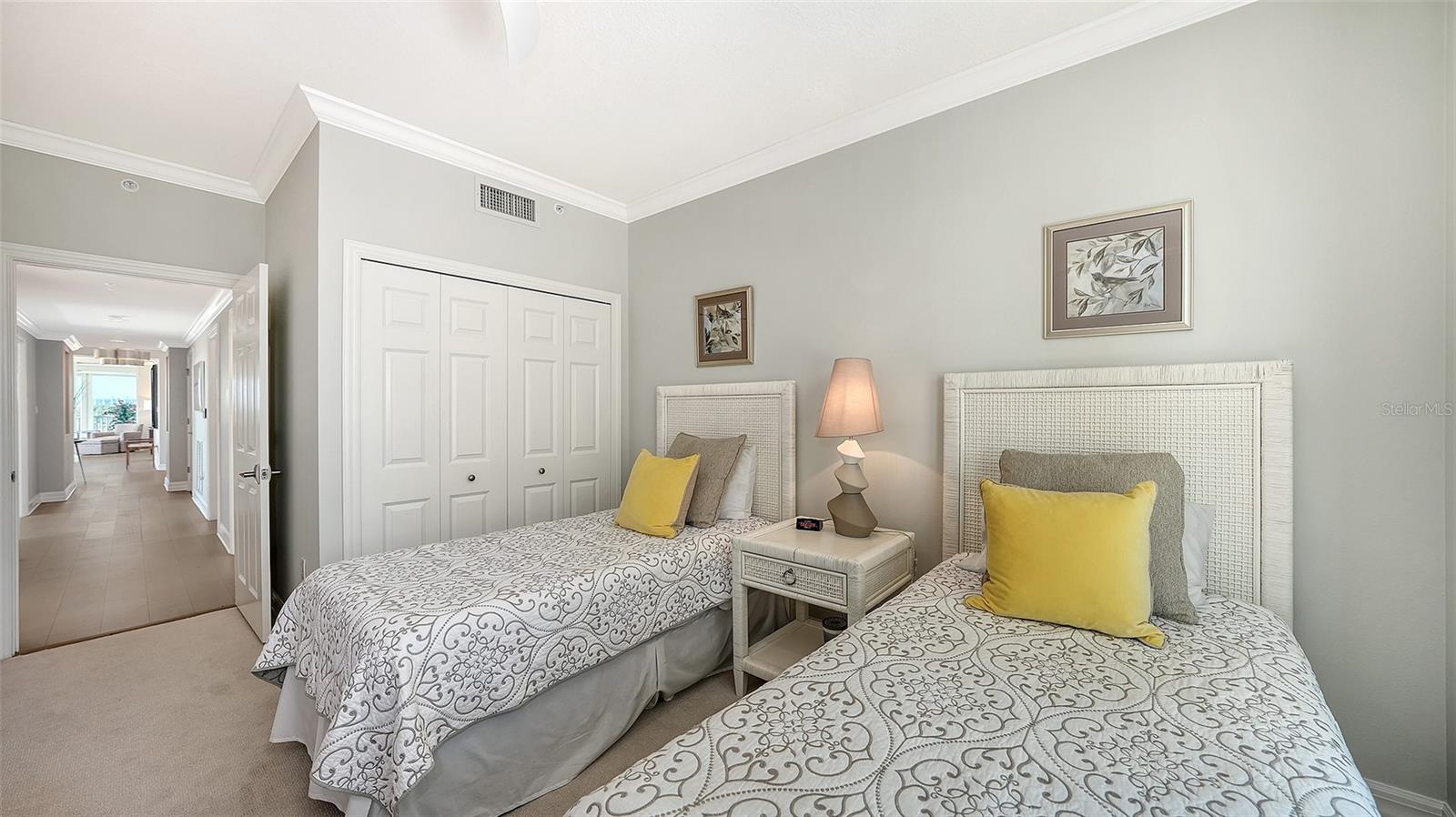 385 N POINT RD #301