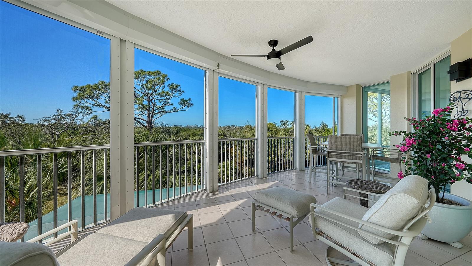 385 N POINT RD #301