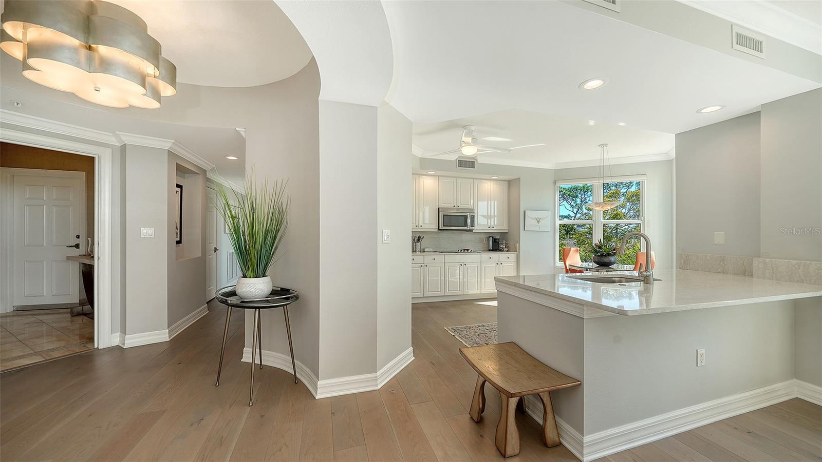 385 N POINT RD #301