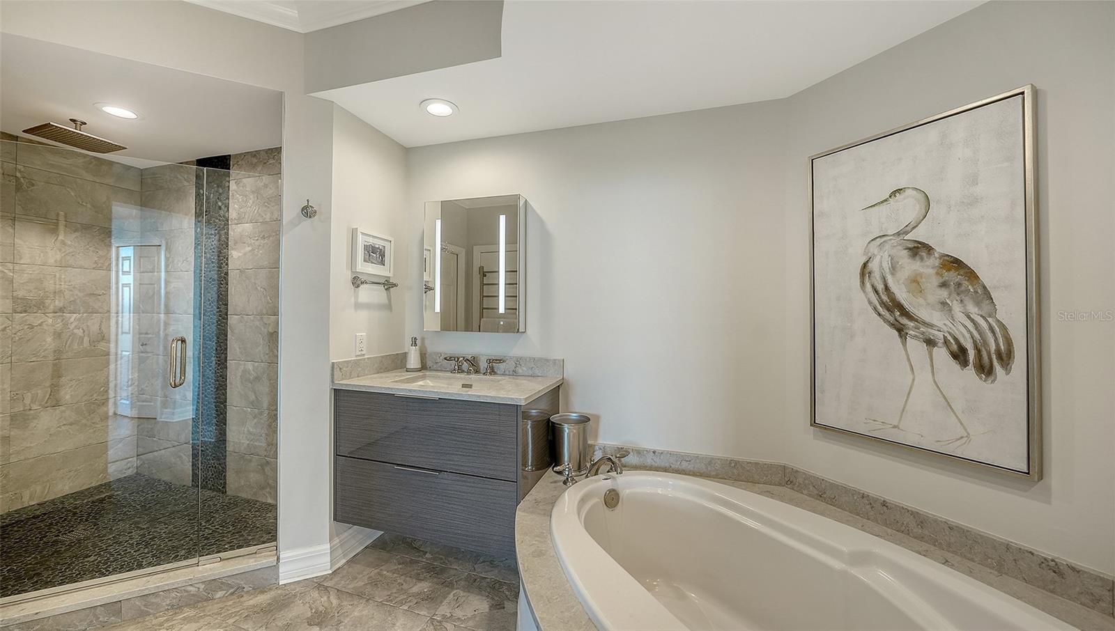 385 N POINT RD #301