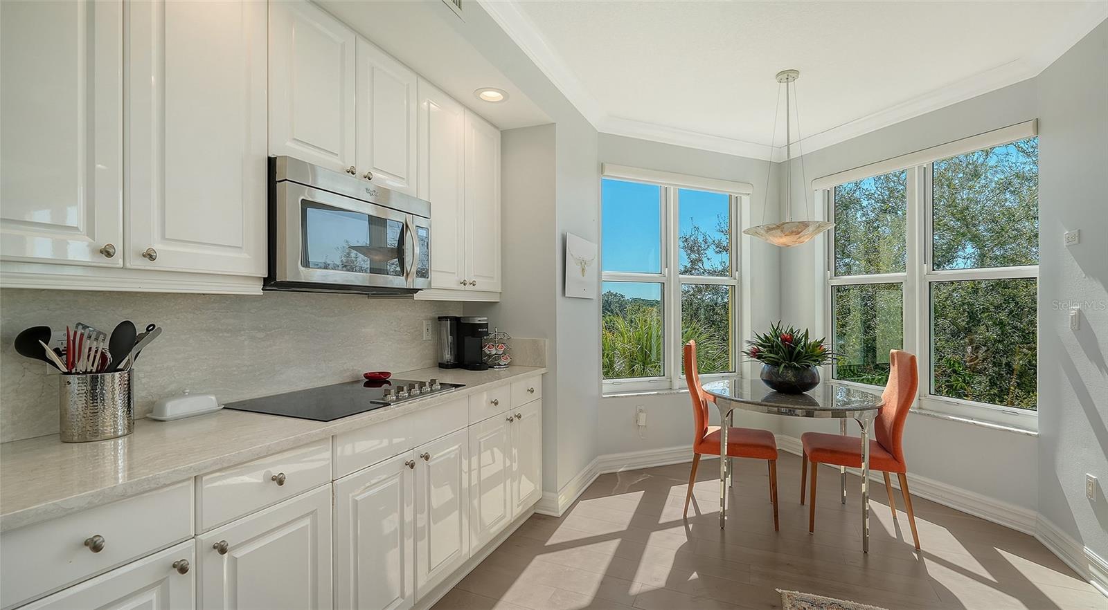385 N POINT RD #301
