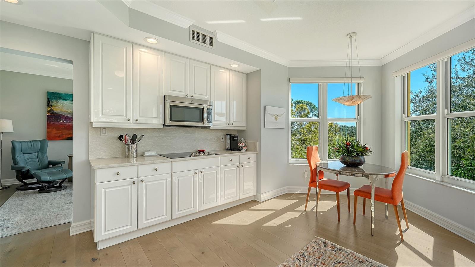 385 N POINT RD #301