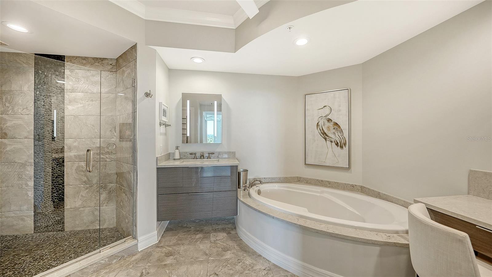 385 N POINT RD #301