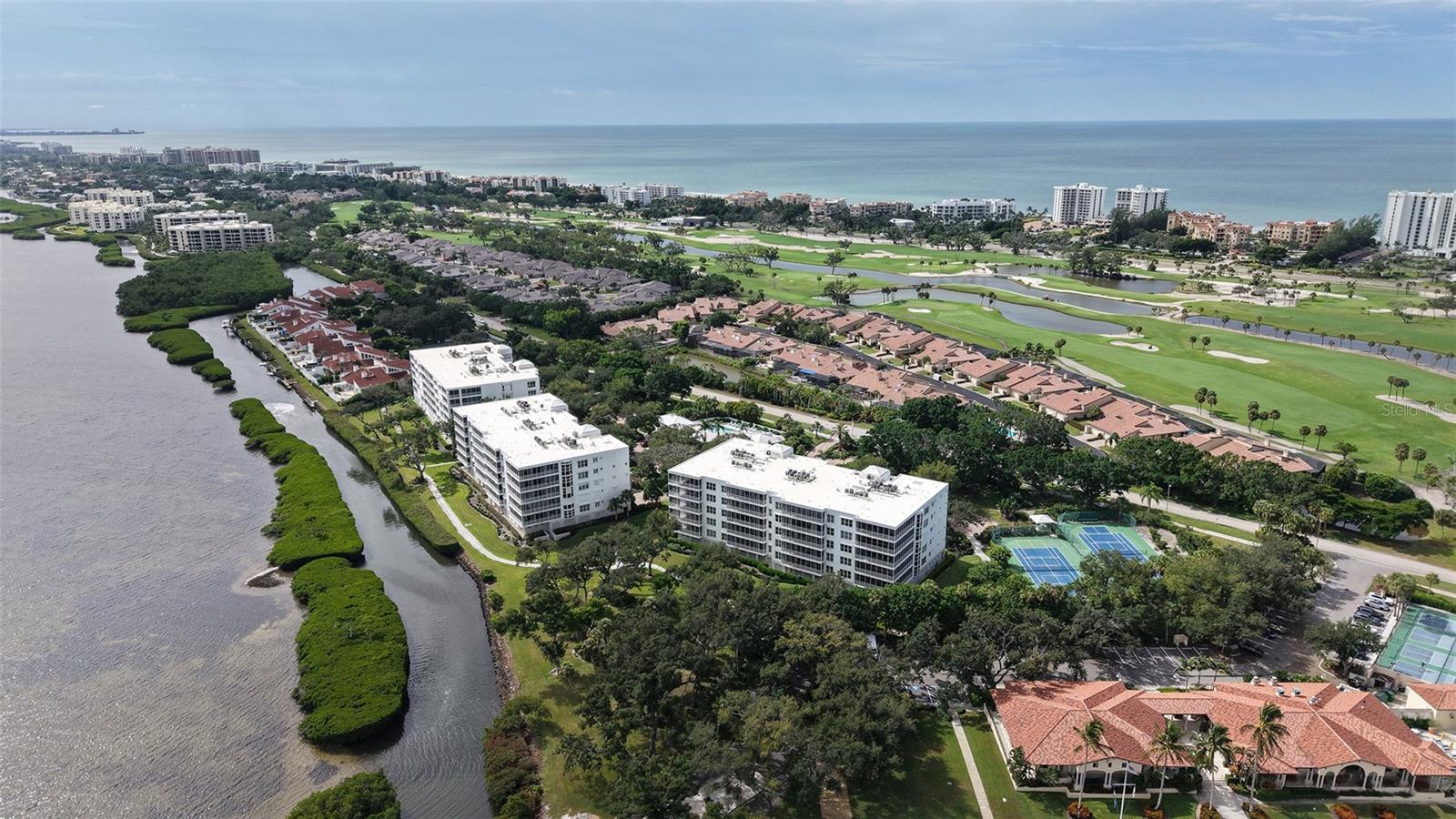 2550 HARBOURSIDE DR #334