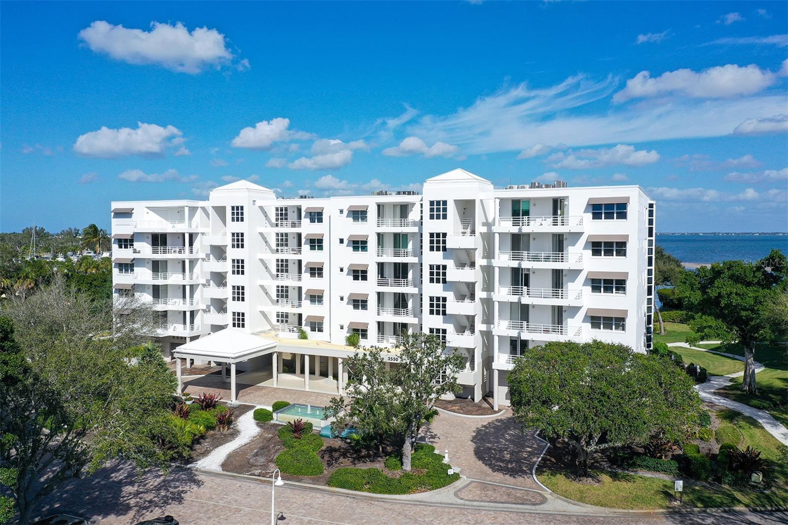 2550 HARBOURSIDE DR #334
