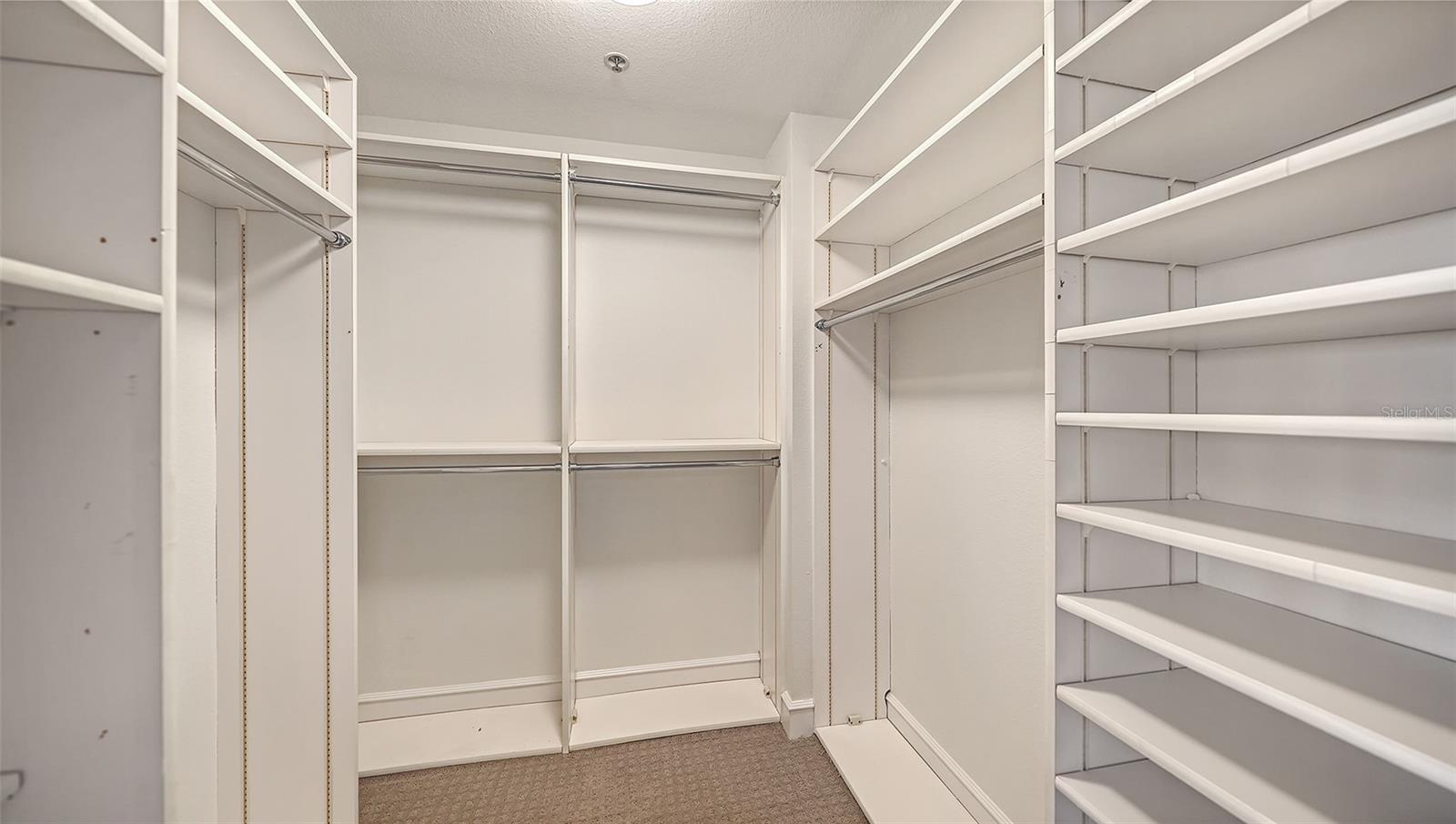 2550 HARBOURSIDE DR #334