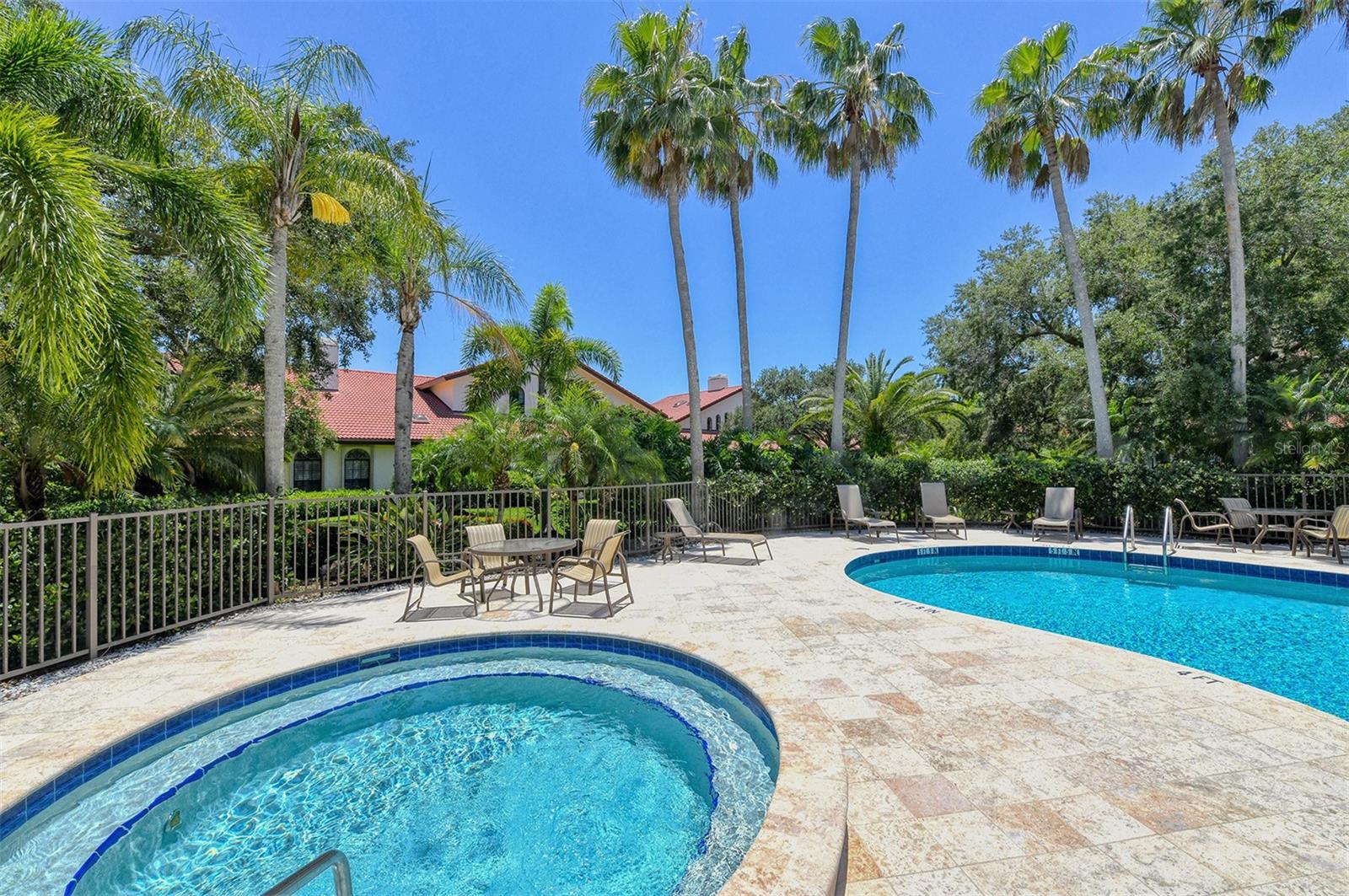 4543 LAS BRISAS LN