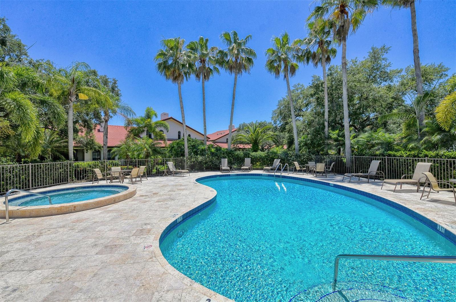 4543 LAS BRISAS LN