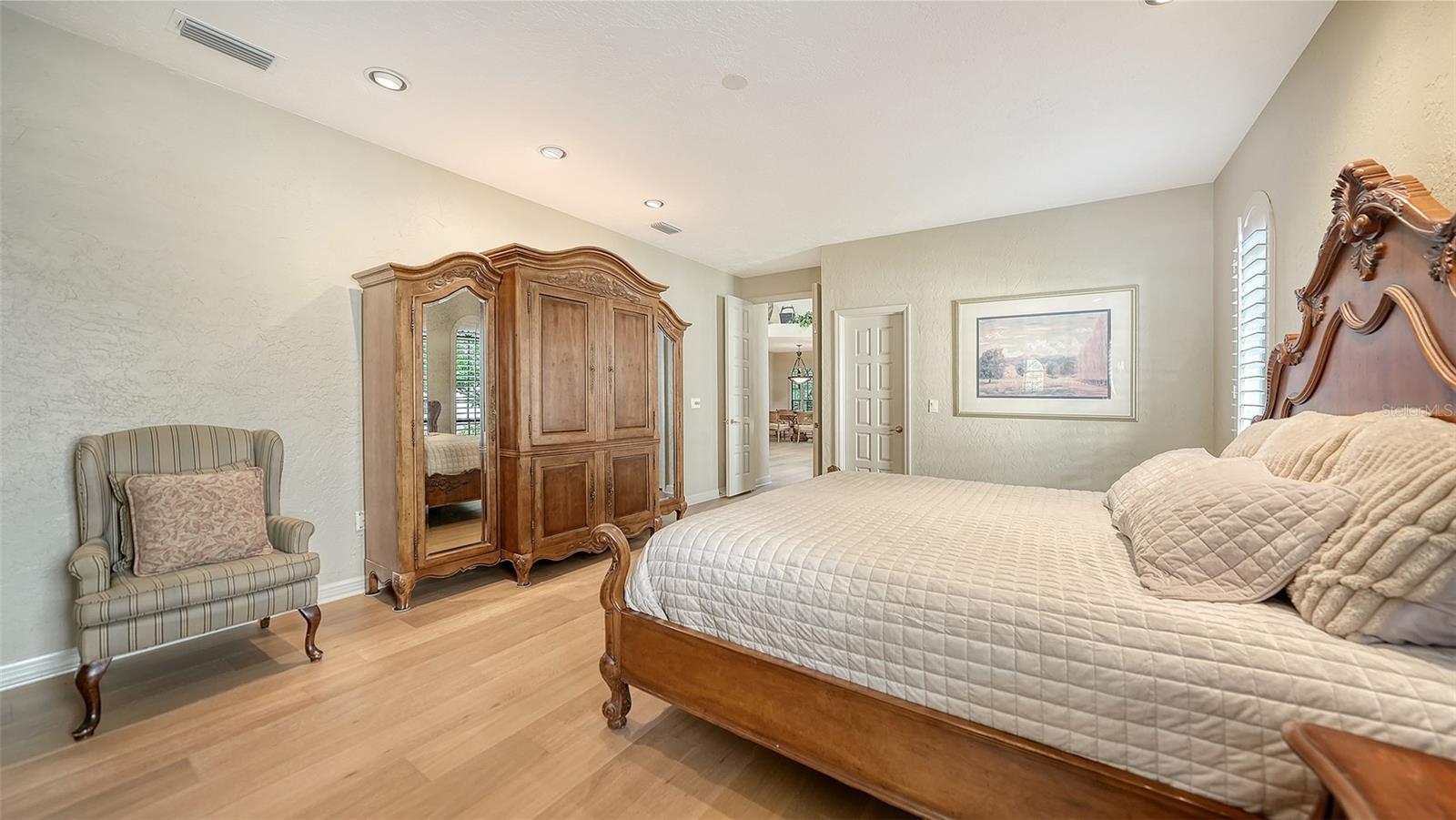 4543 LAS BRISAS LN