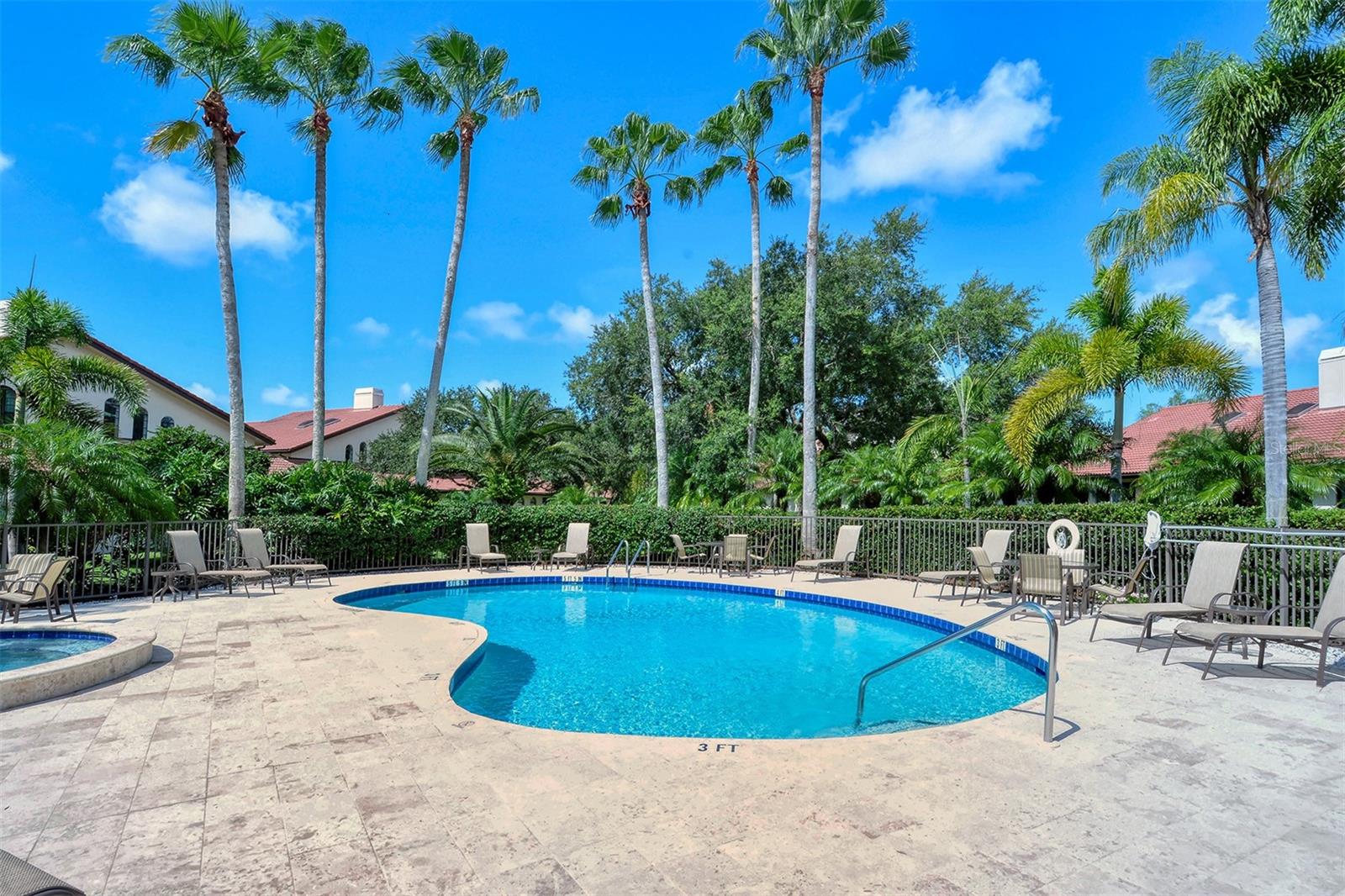 4543 LAS BRISAS LN