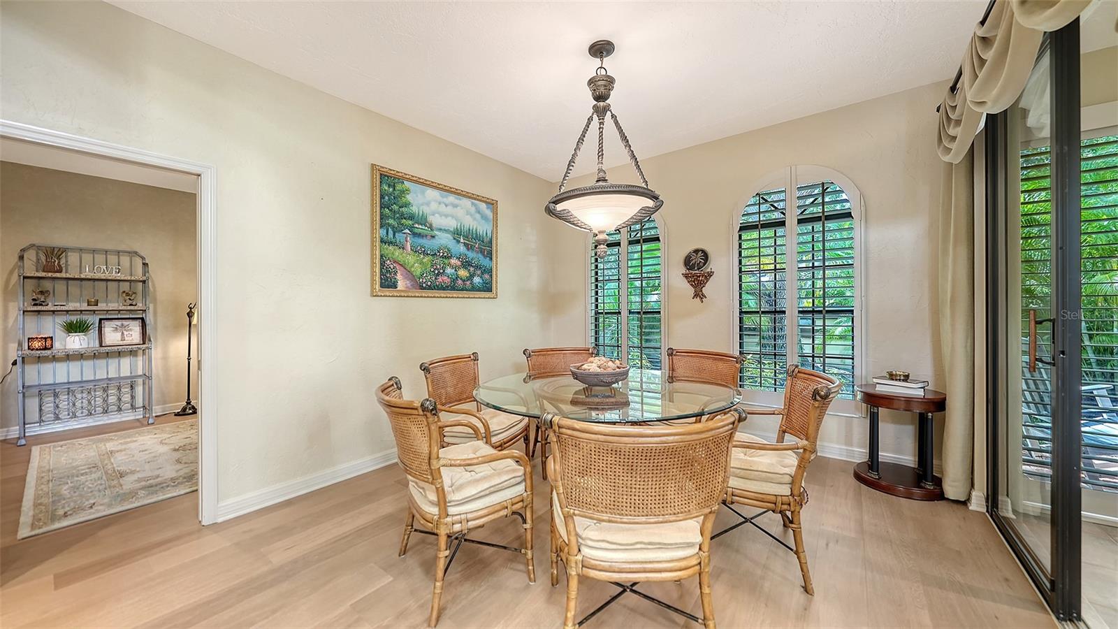 4543 LAS BRISAS LN