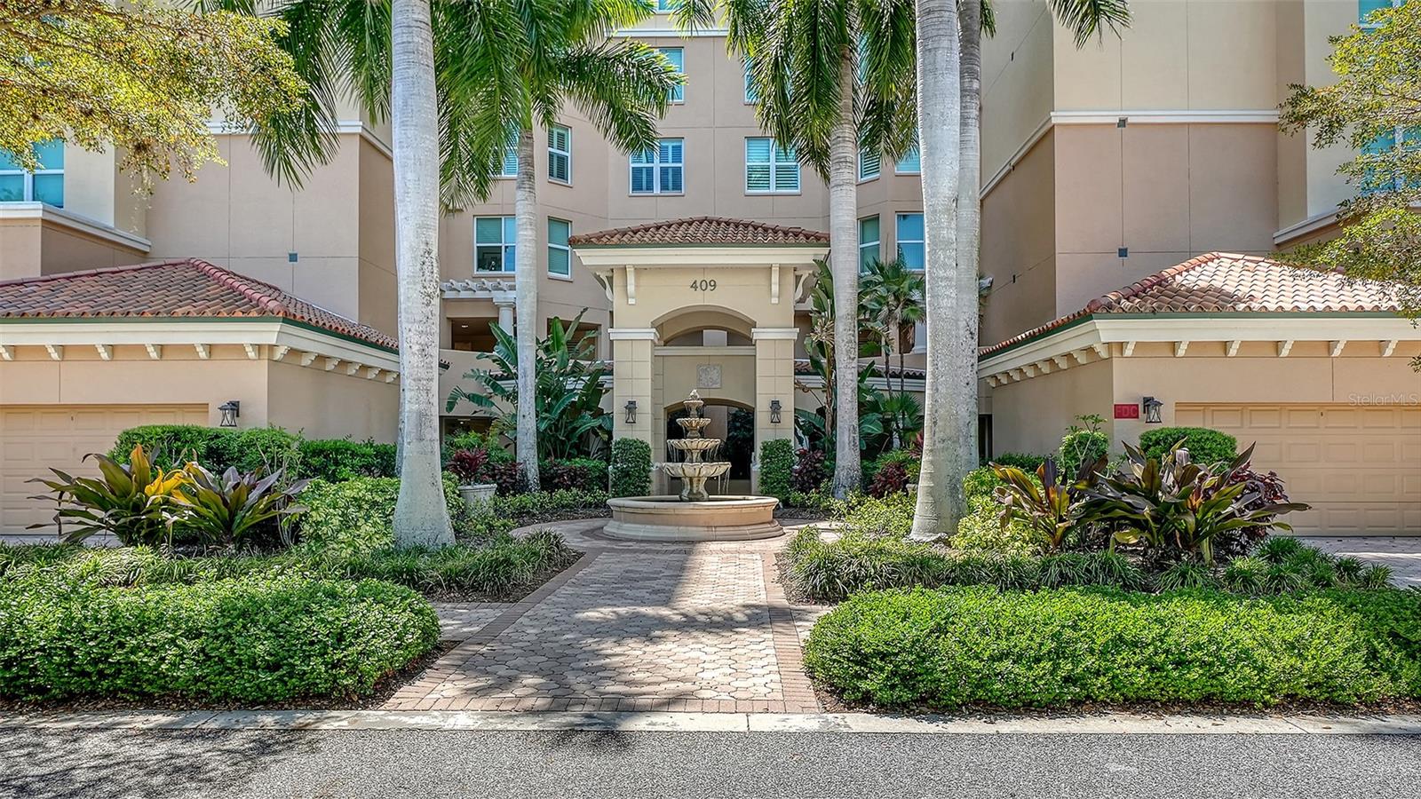 409 N POINT RD #601