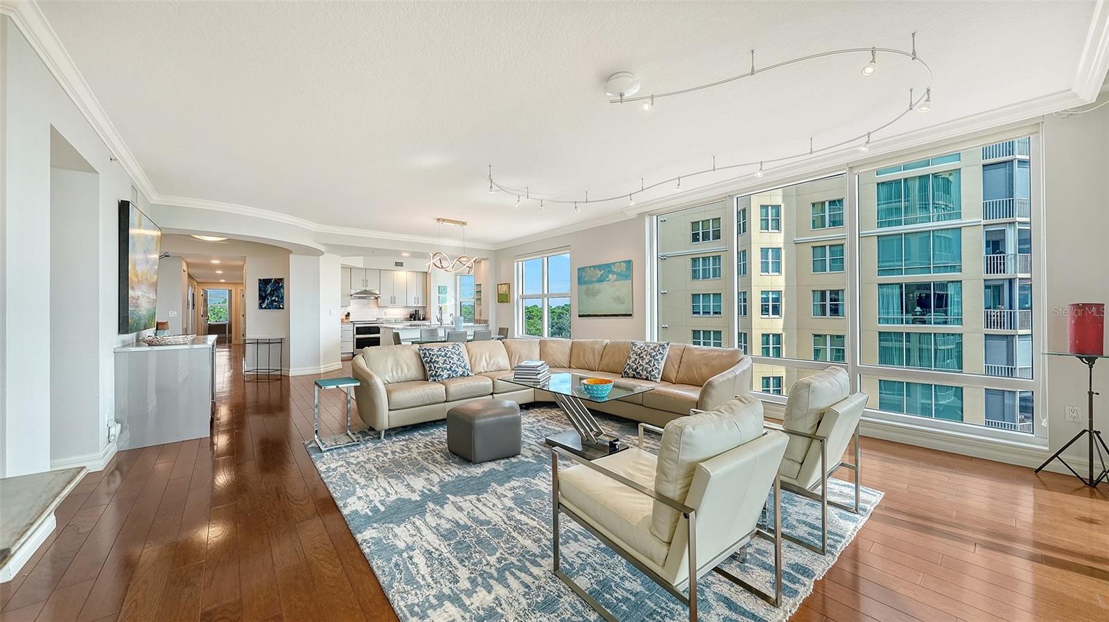 409 N POINT RD #601