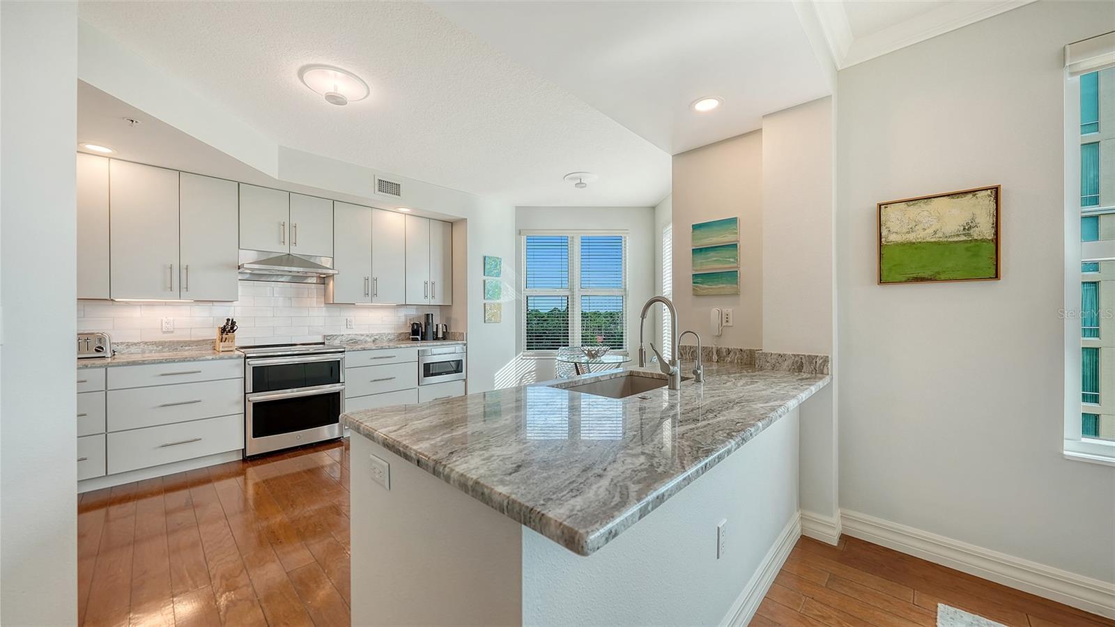 409 N POINT RD #601