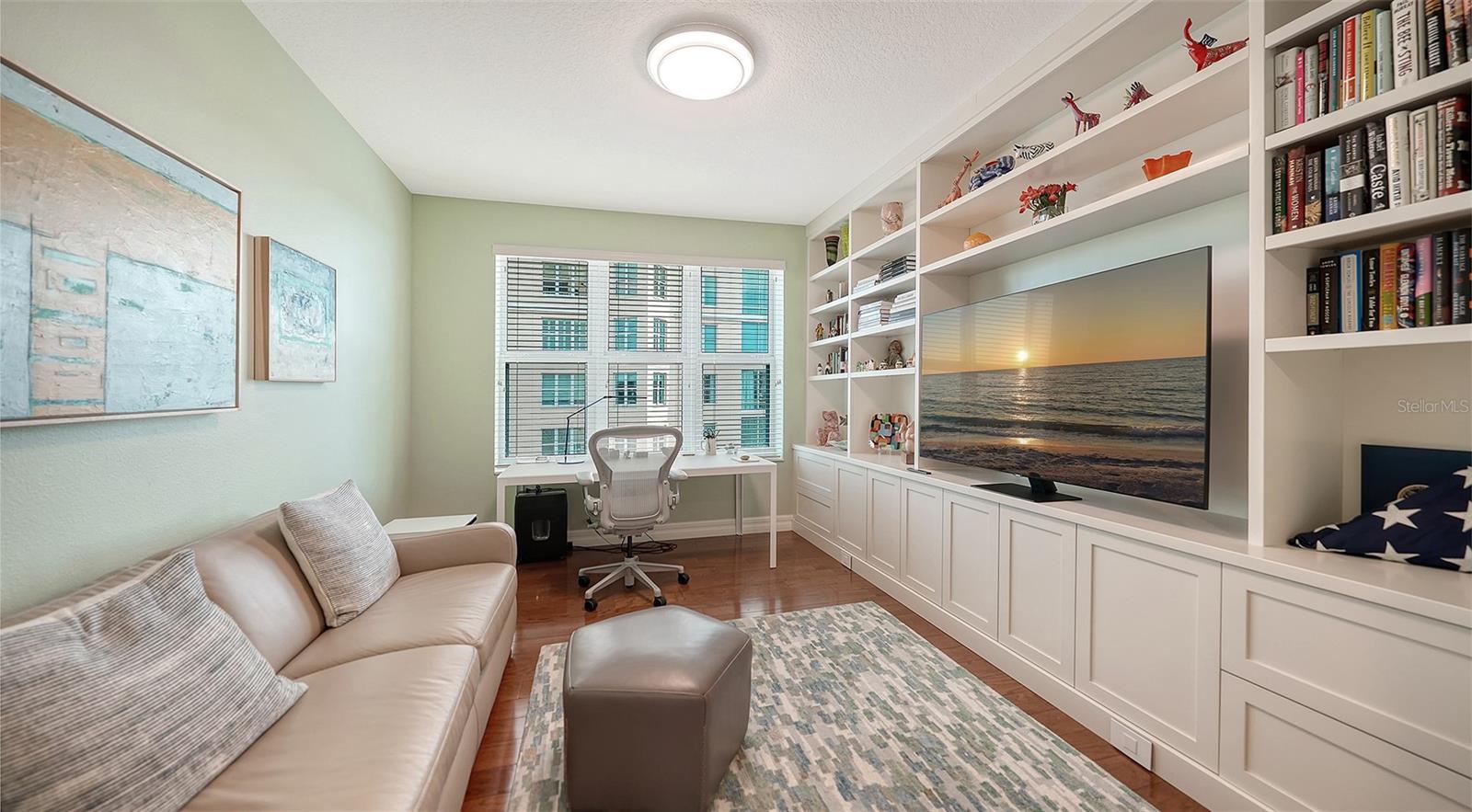 409 N POINT RD #601