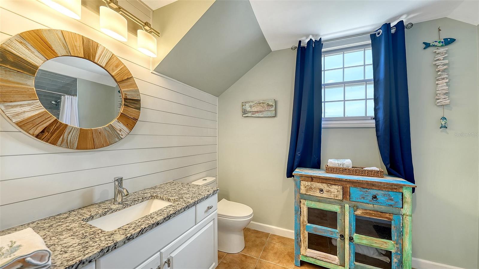 156 BISHOPSCOURT RD