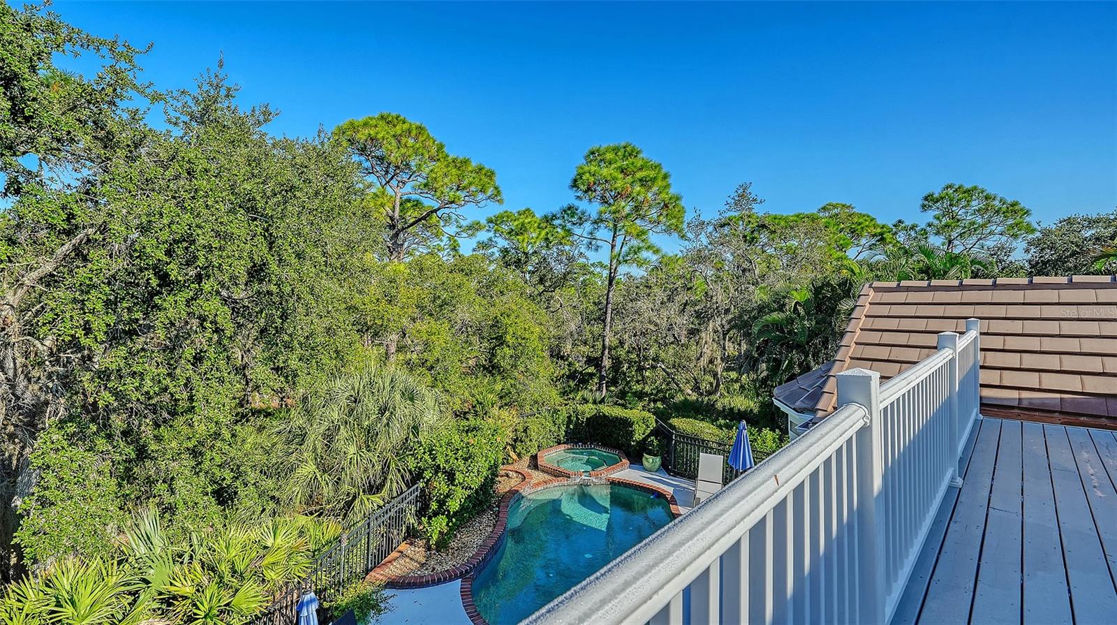 156 BISHOPSCOURT RD