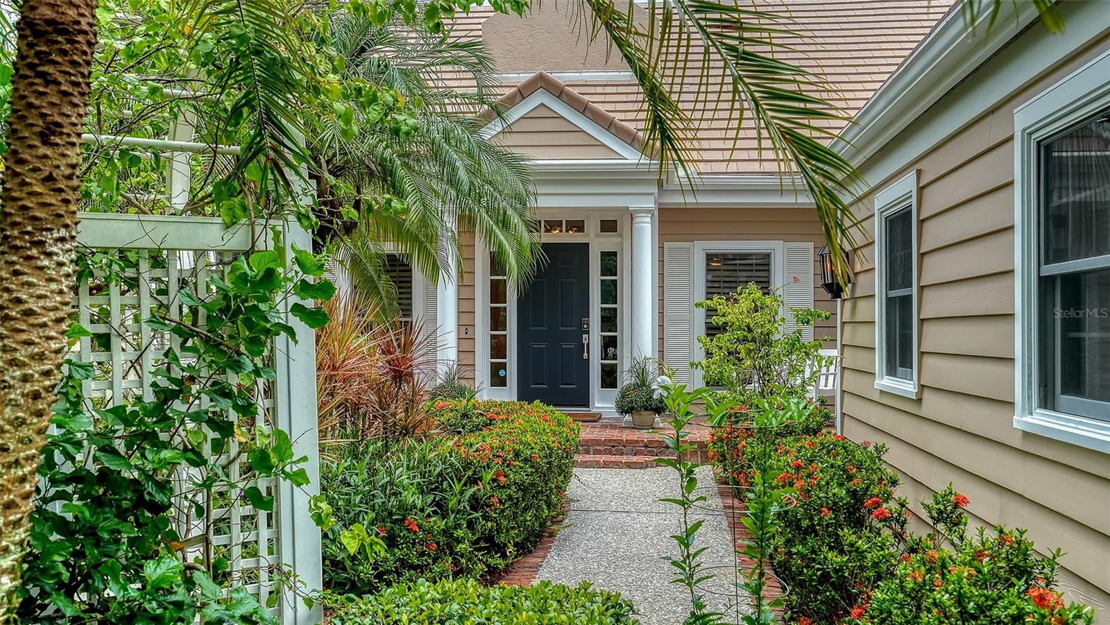 156 BISHOPSCOURT RD