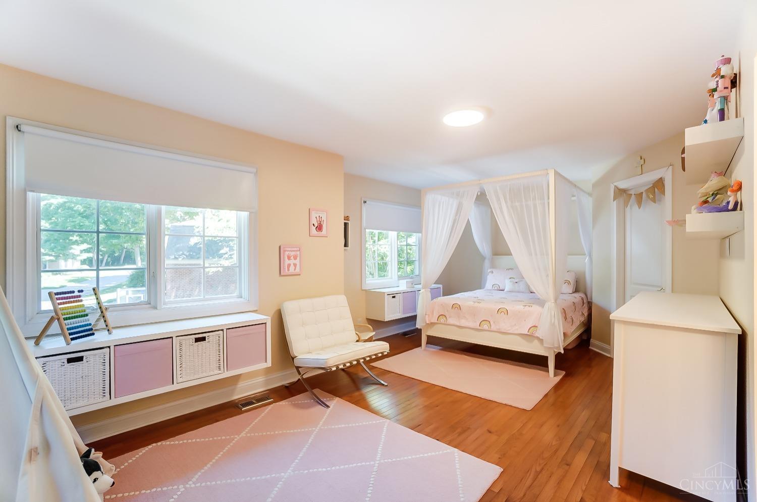 5877 Crittenden Drive