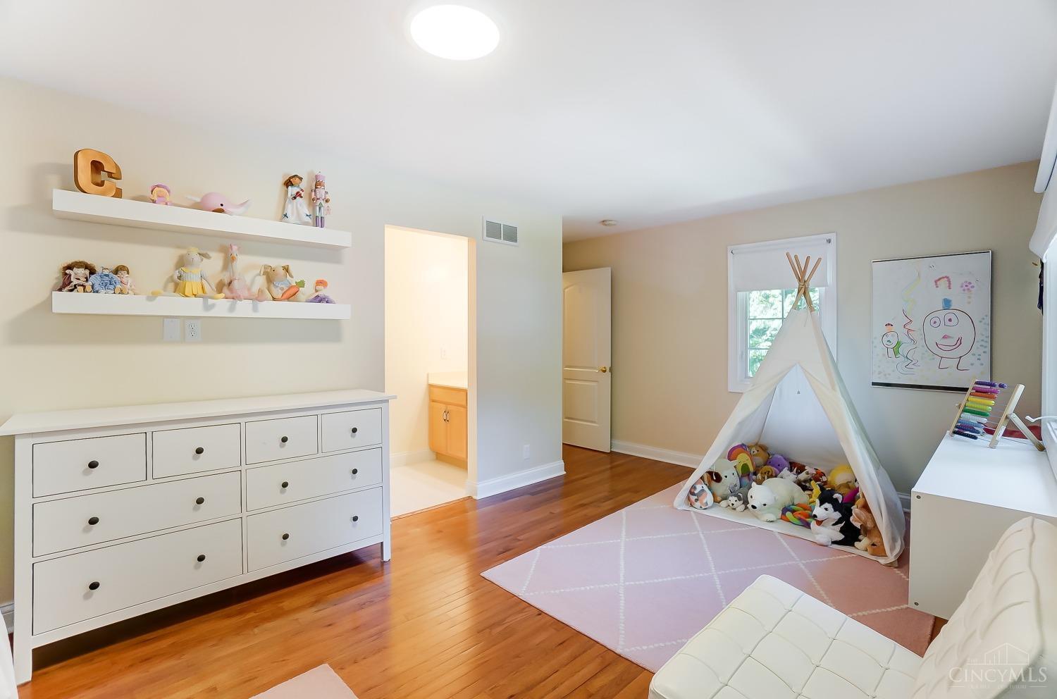 5877 Crittenden Drive