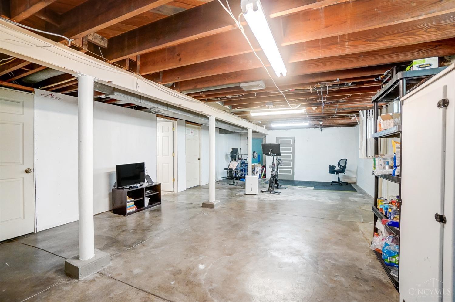 7227 Plainfield Road