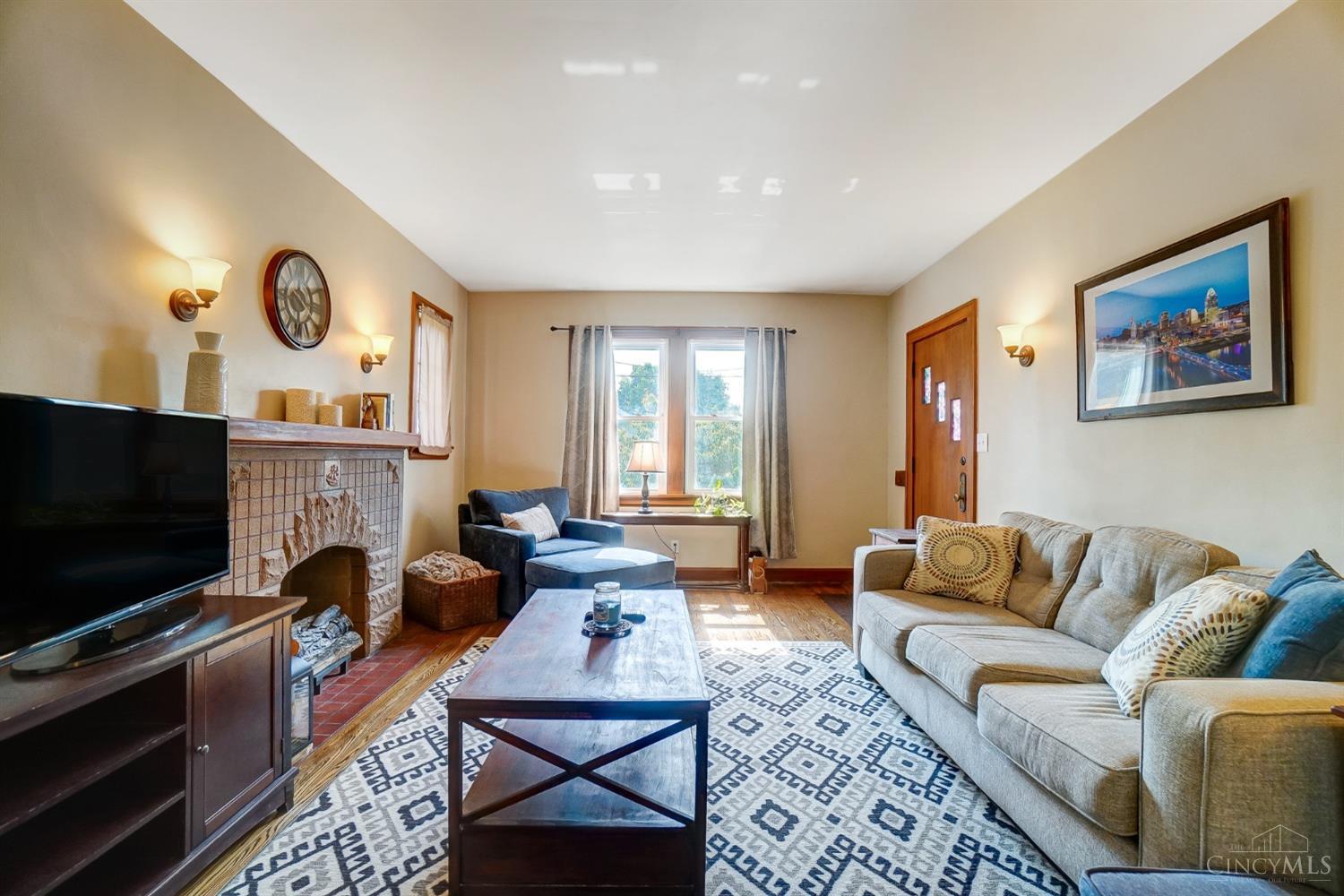 7227 Plainfield Road