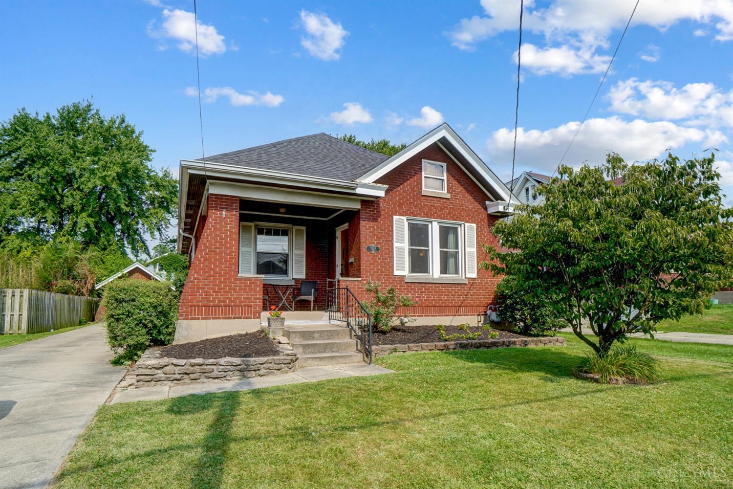 7227 Plainfield Road