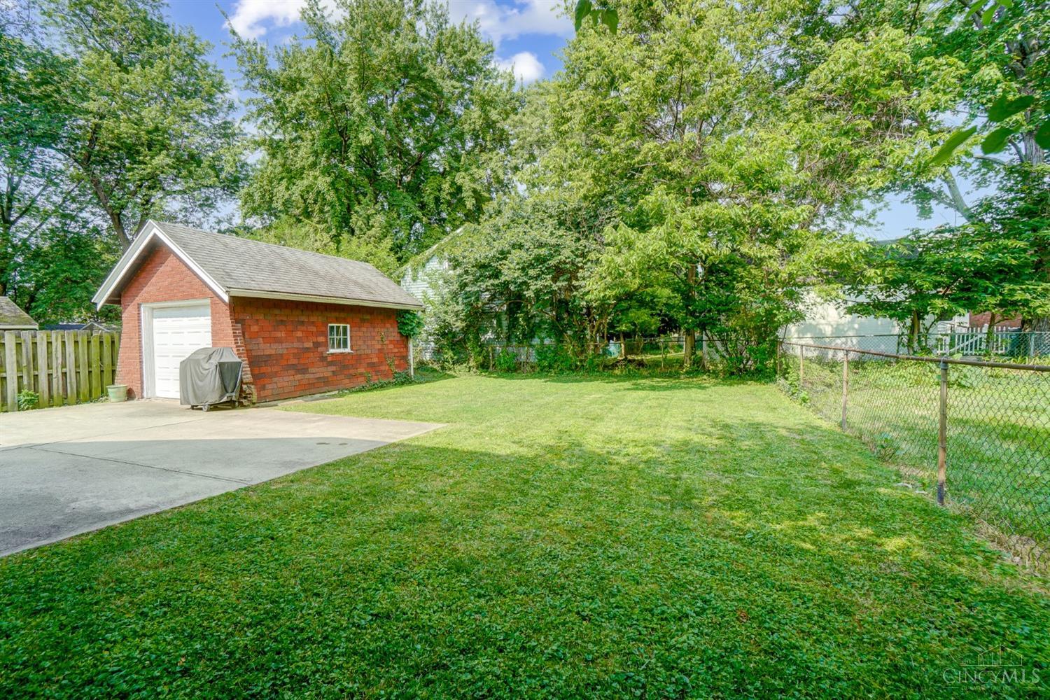 7227 Plainfield Road