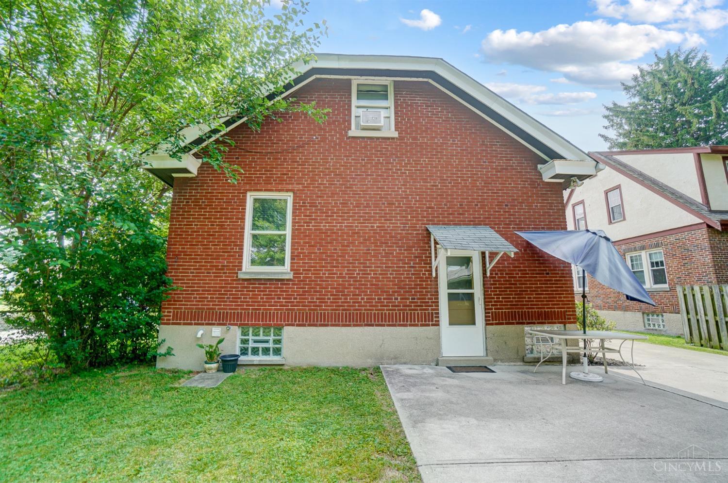 7227 Plainfield Road