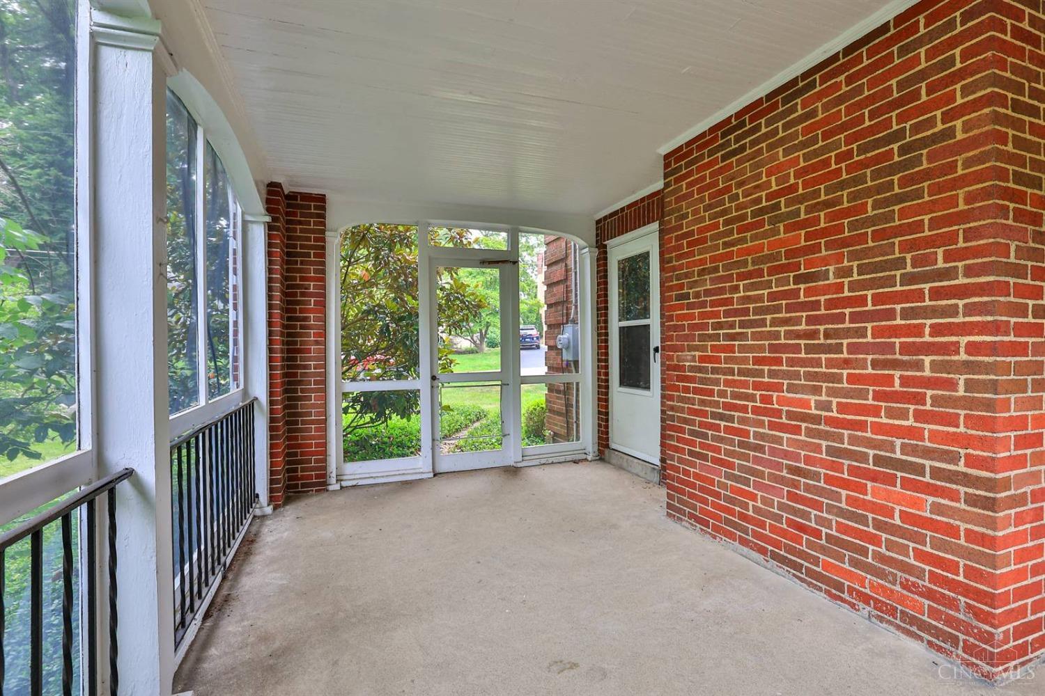 1025 Richwood Circle