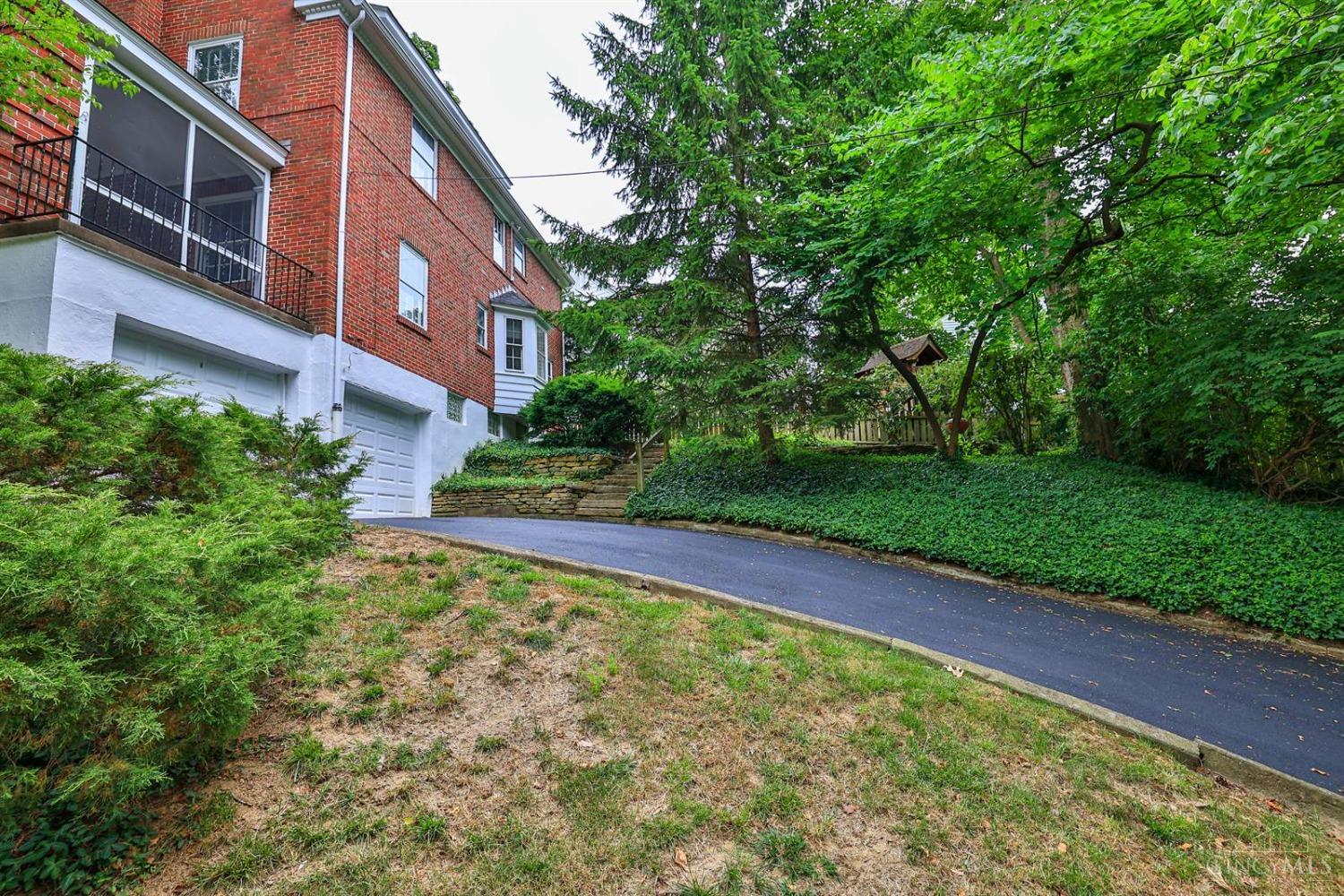 1025 Richwood Circle