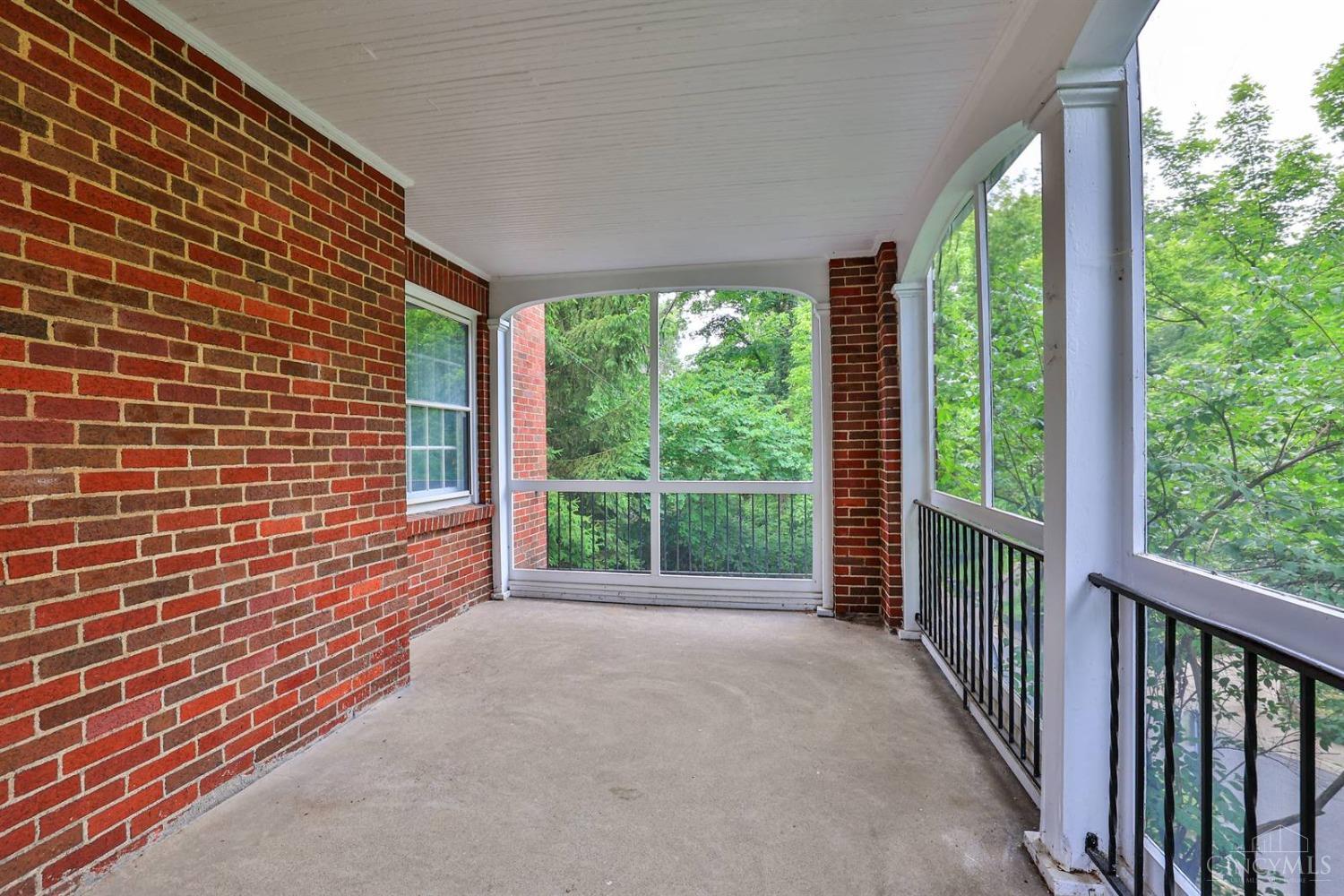 1025 Richwood Circle
